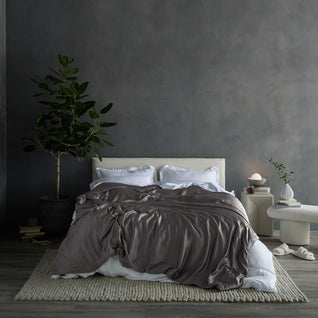 Cooling Weighted Blanket UK 6.8kg - Bamboo Blanket, Temperature Regulating, Breathable Glass Beads