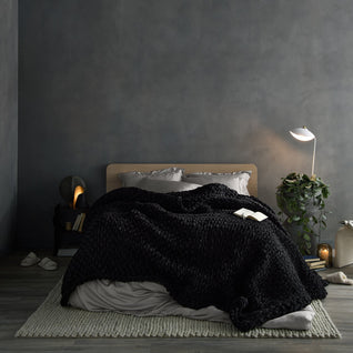 Mega Knit Weighted Blanket UK 9kg - Oversized Chunky Hand-Woven Throw, Luxury Statement Blanket, Deep Pressure Therapy